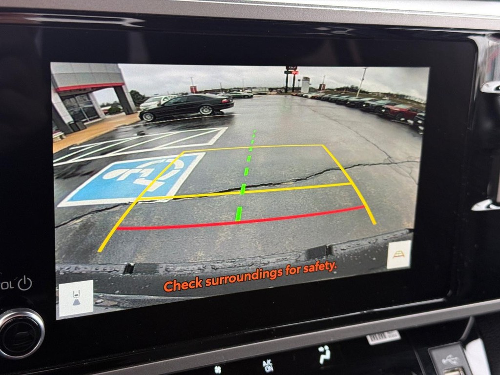 Toyota Tundra 4WD Vehicle Image 22