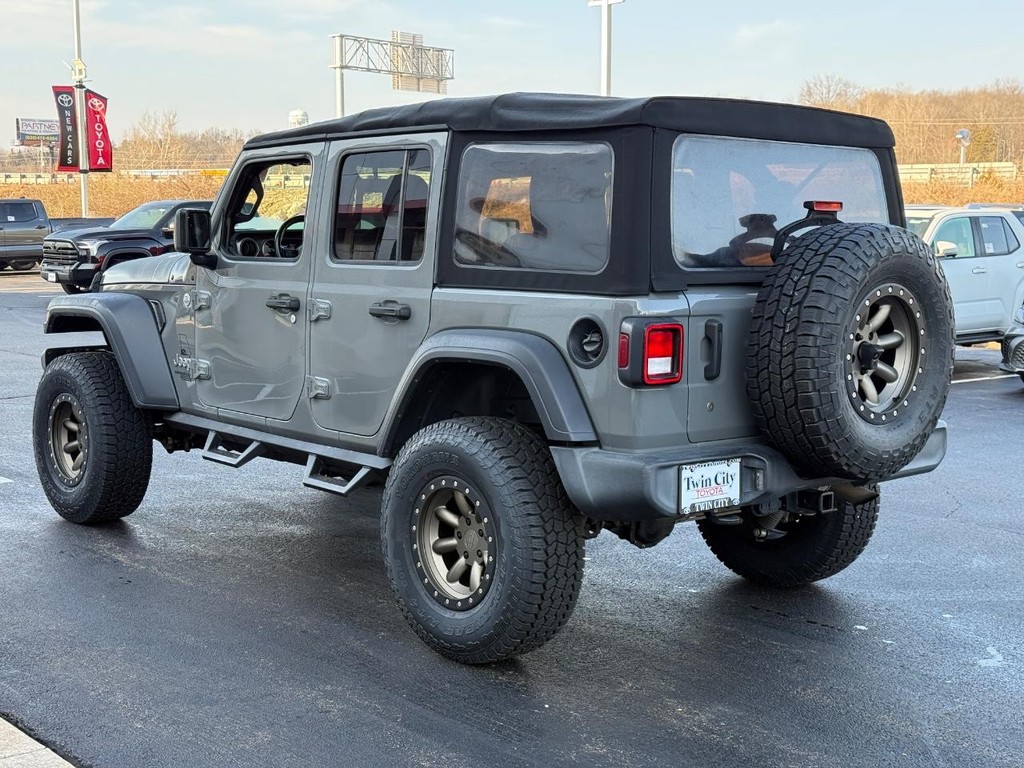 Jeep Wrangler Unlimited Vehicle Image 6