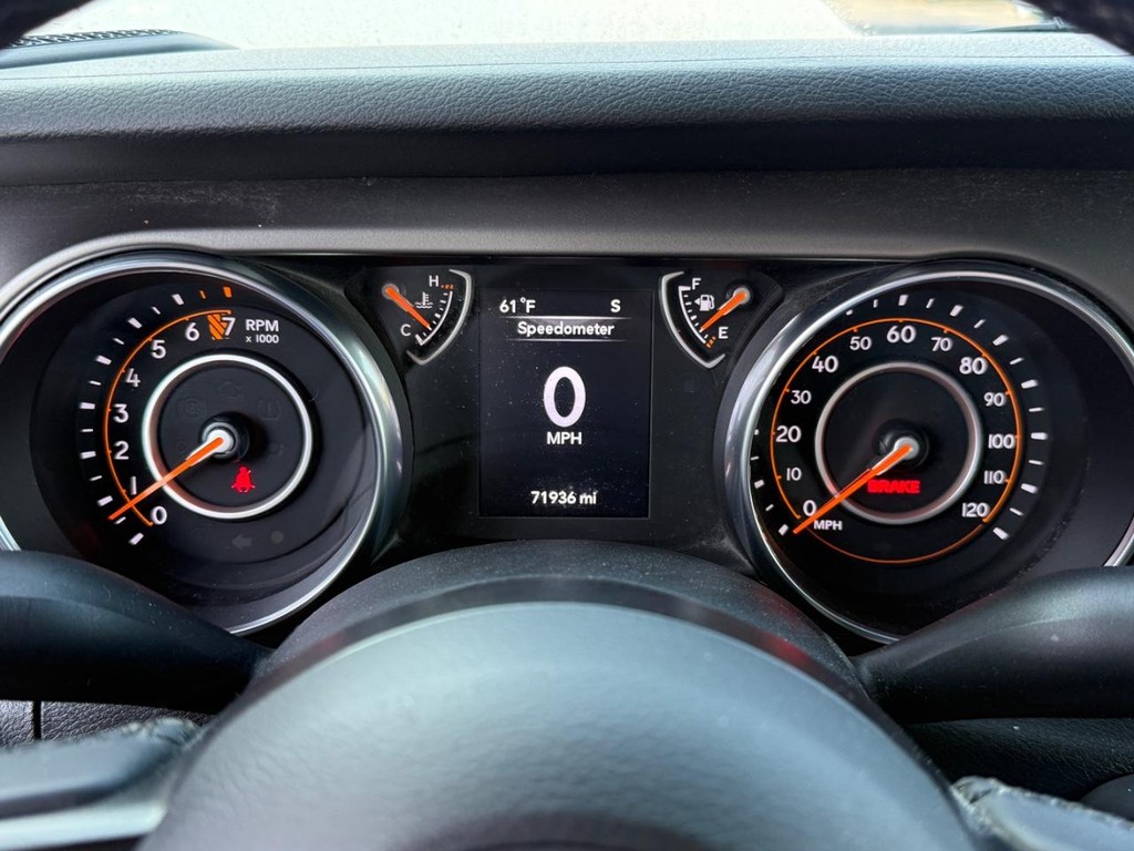 Jeep Wrangler Unlimited Vehicle Image 18