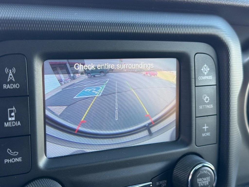 Jeep Wrangler Unlimited Vehicle Image 20