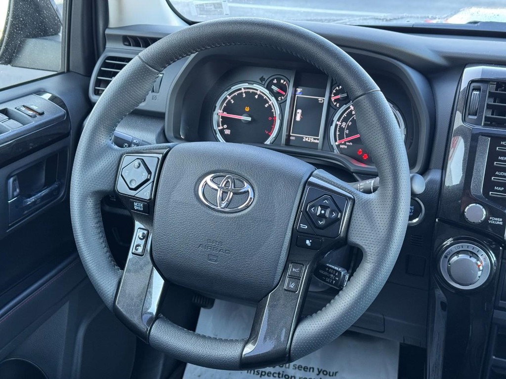 Toyota 4Runner Vehicle Image 13