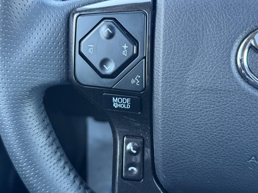 Toyota 4Runner Vehicle Image 19