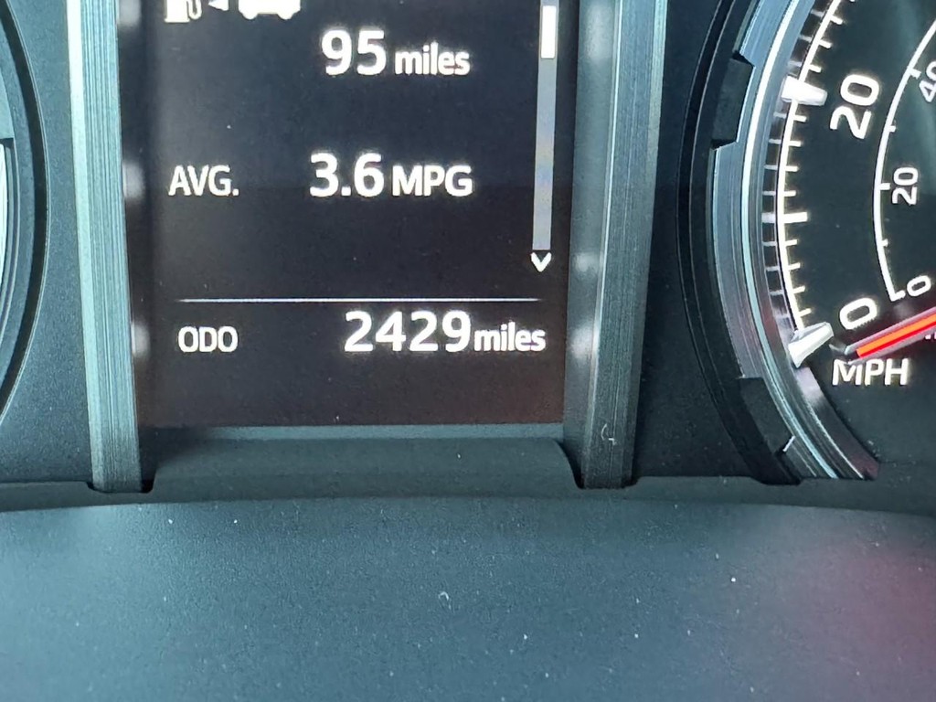 Toyota 4Runner Vehicle Image 22