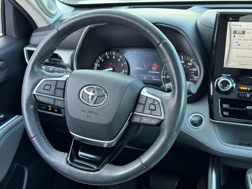 Toyota Highlander Vehicle Image 13