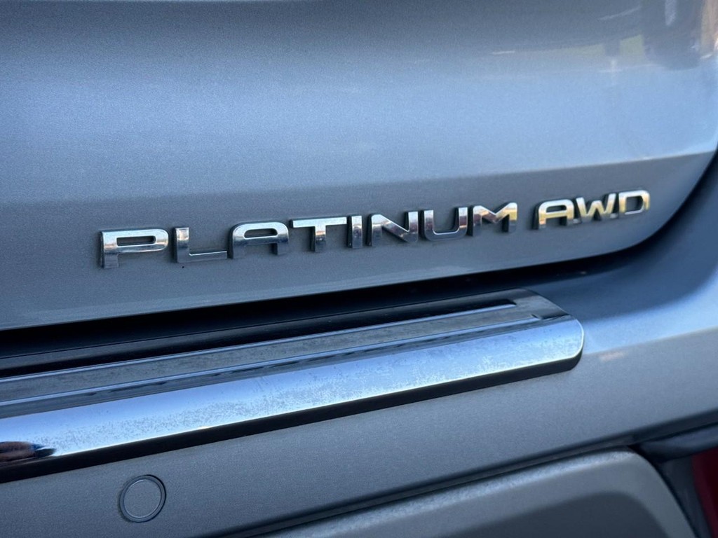 Toyota Highlander Vehicle Image 15