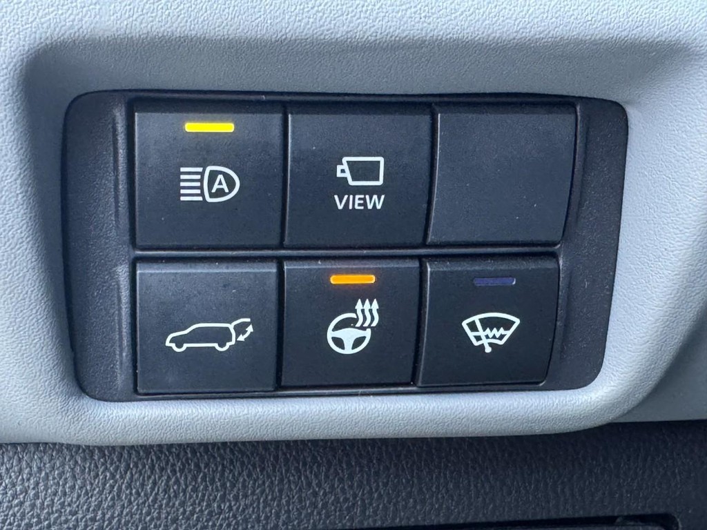 Toyota Highlander Vehicle Image 19