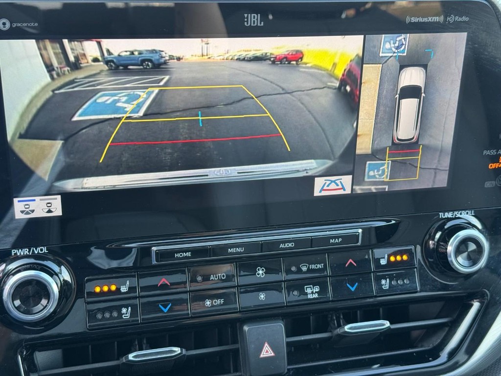 Toyota Highlander Vehicle Image 25