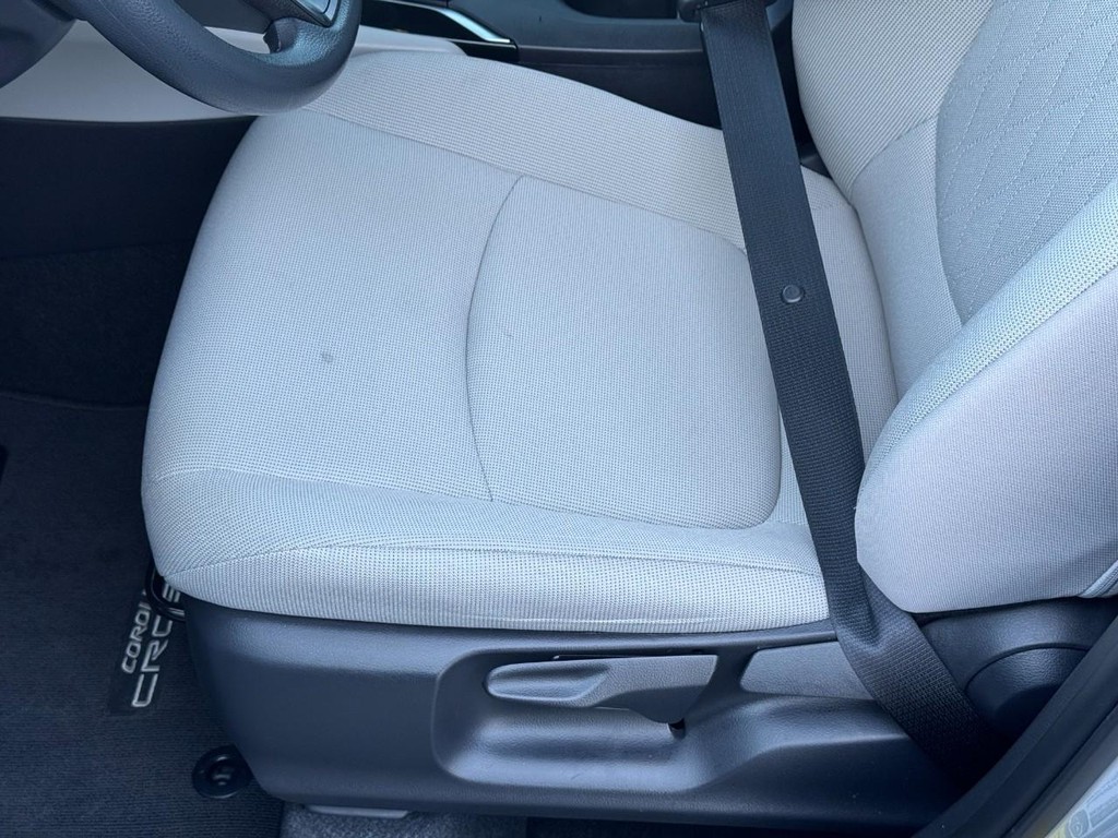 Toyota Corolla Cross Vehicle Image 15