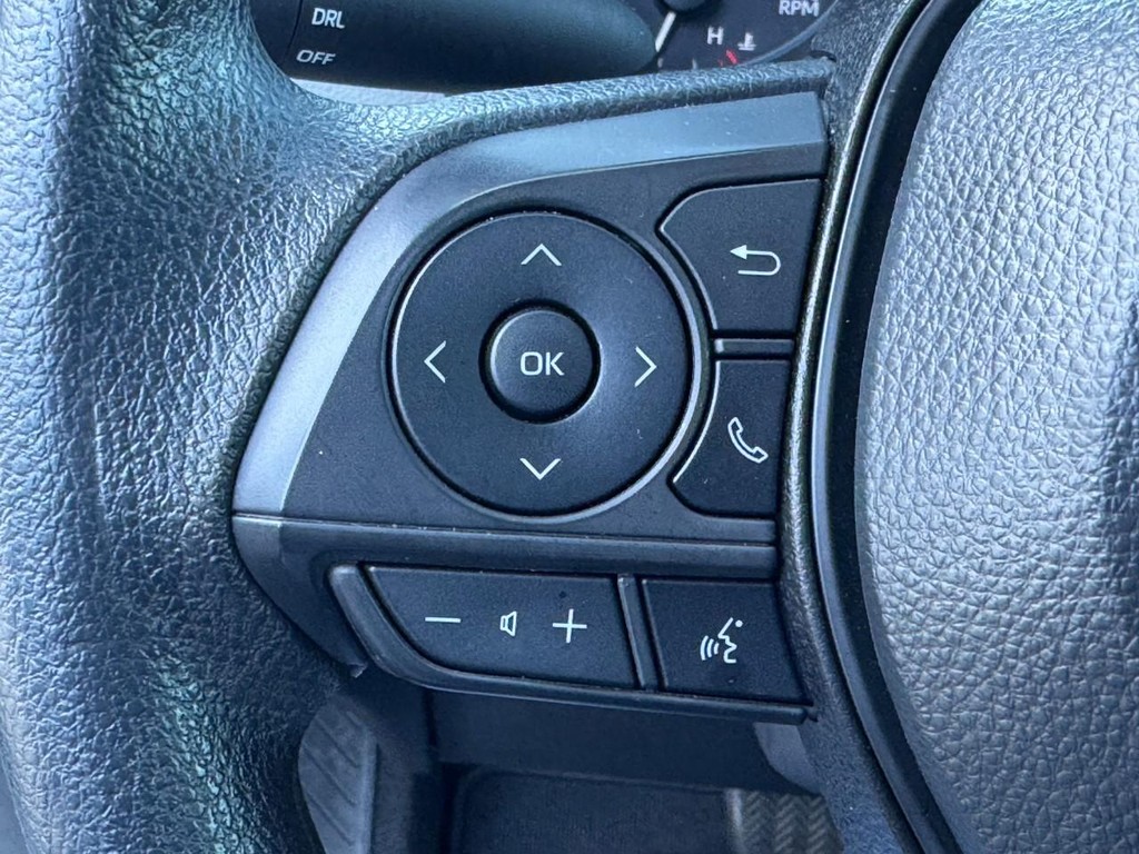 Toyota Corolla Cross Vehicle Image 17