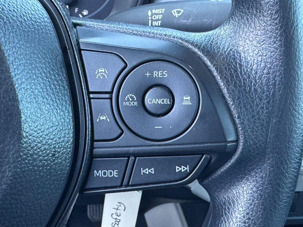 Toyota Corolla Cross Vehicle Image 18