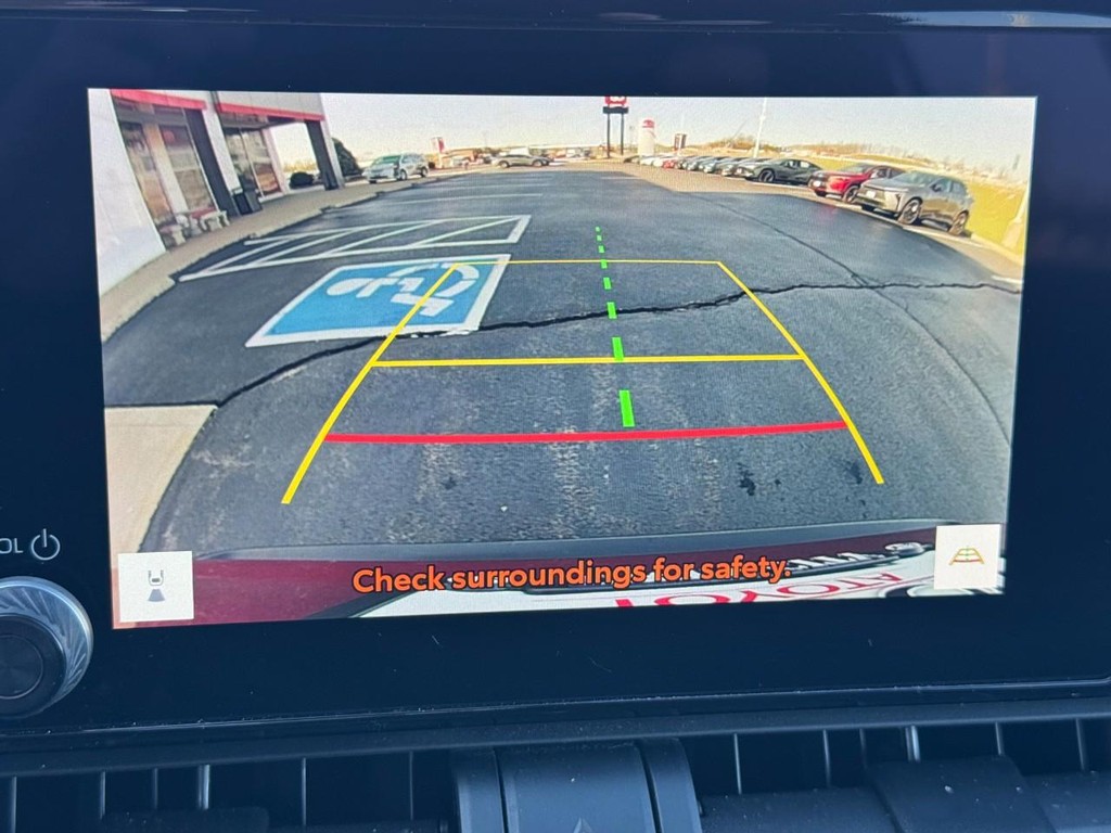 Toyota RAV4 Vehicle Image 22