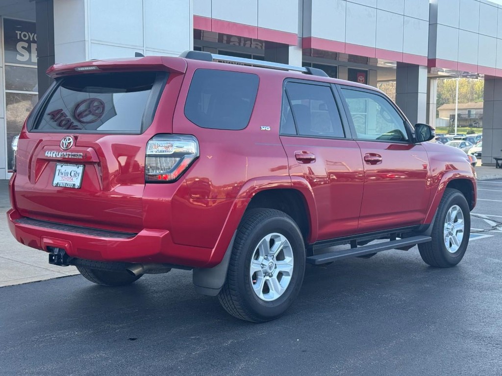 Toyota 4Runner Vehicle Image 3