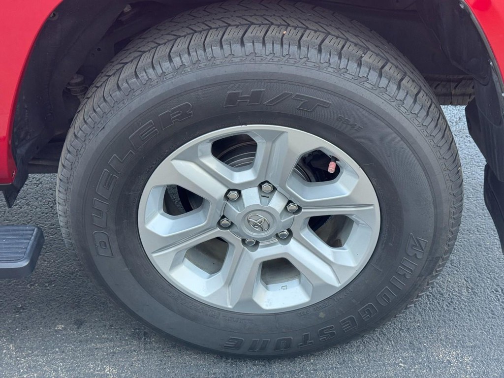 Toyota 4Runner Vehicle Image 7