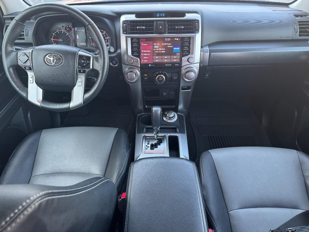 Toyota 4Runner Vehicle Image 12