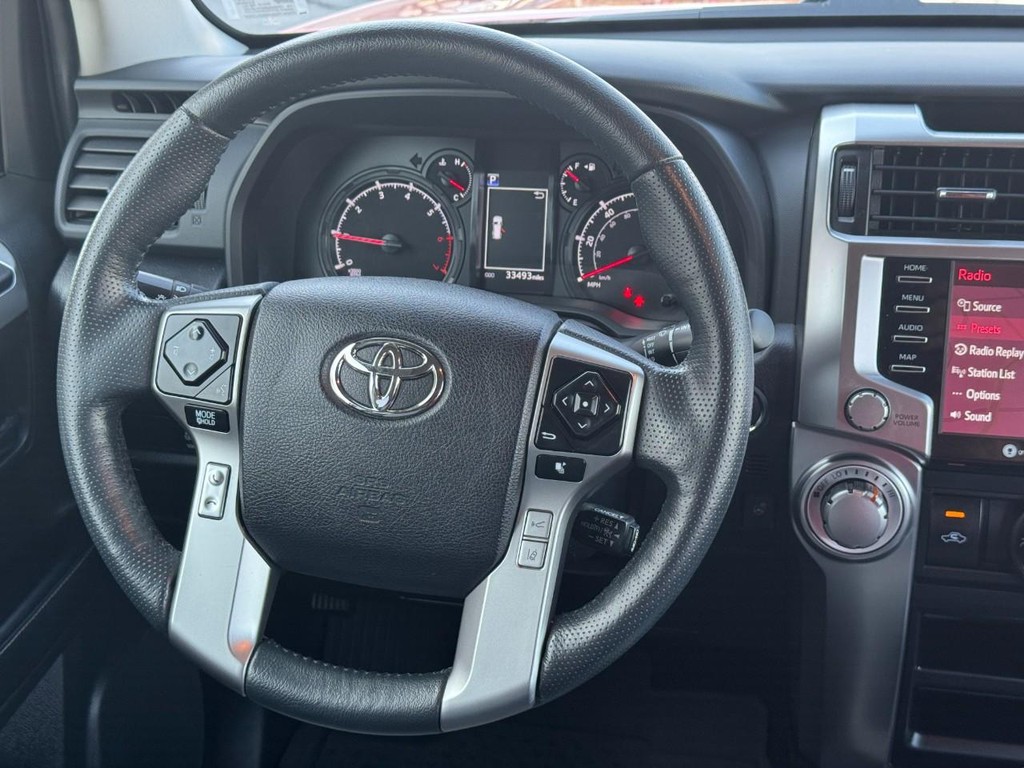 Toyota 4Runner Vehicle Image 13