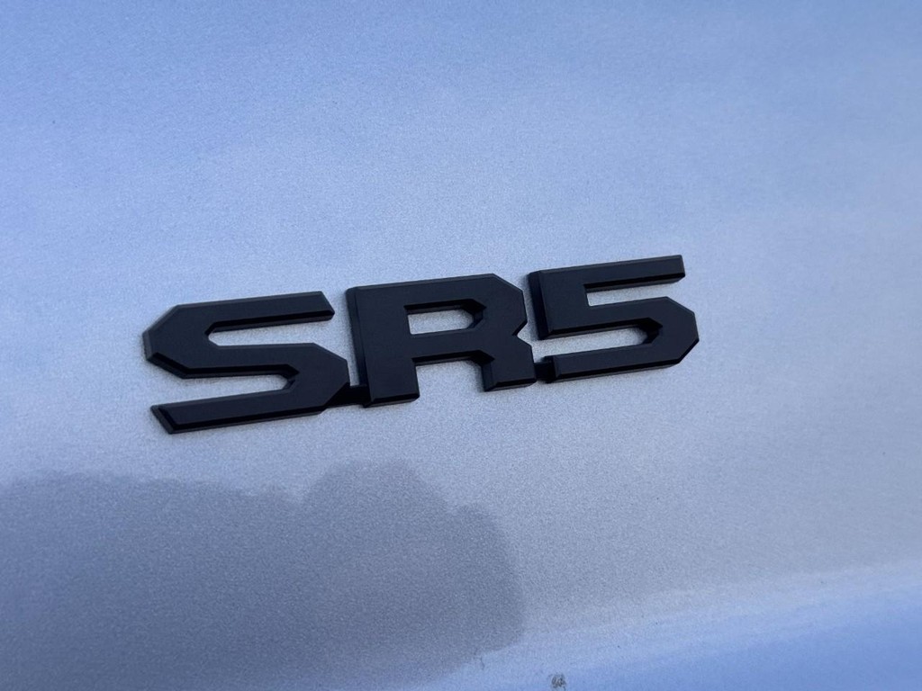 Toyota 4Runner Vehicle Image 6