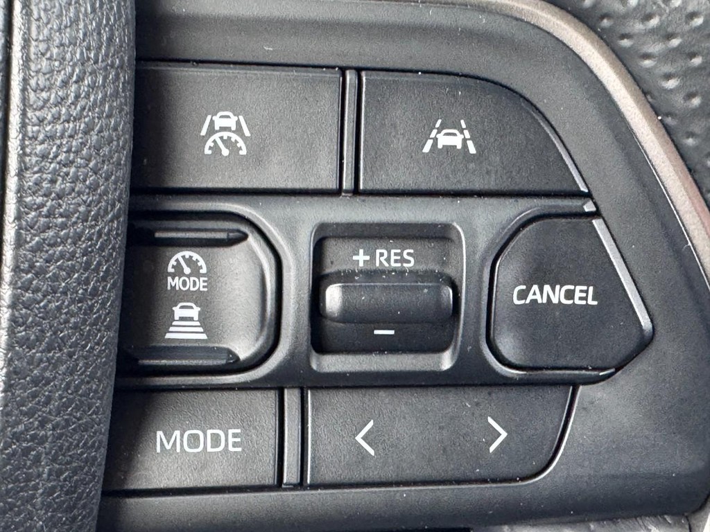 Toyota 4Runner Vehicle Image 18