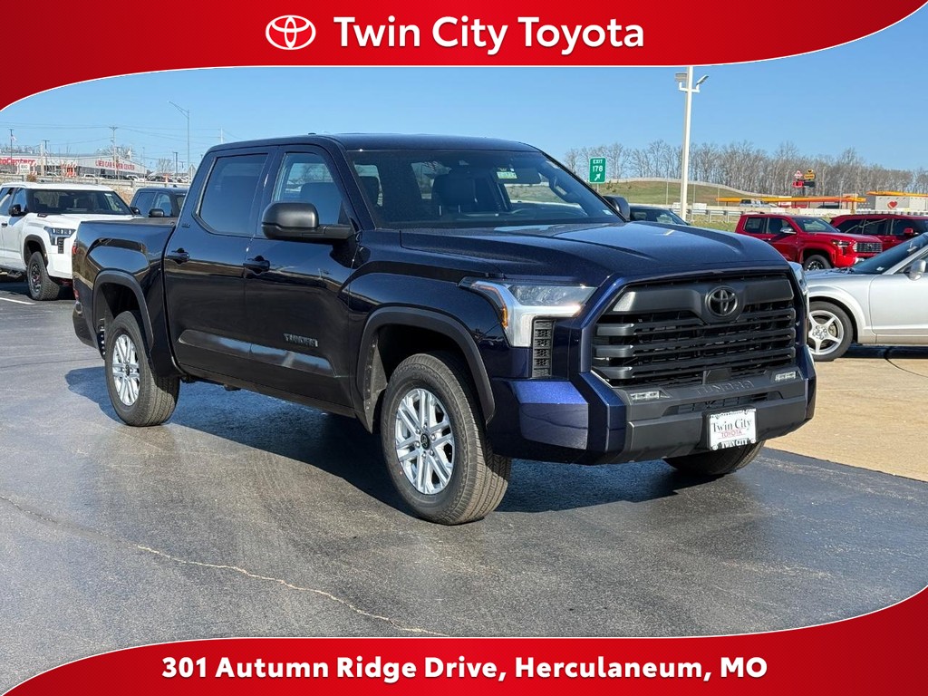 2025 Toyota Tundra SR5 CrewMax Cab 4WD