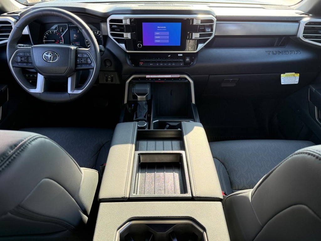 Toyota Tundra 4WD Vehicle Image 12