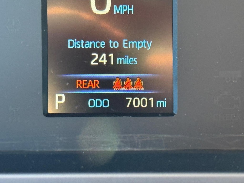 Toyota Tundra 4WD Vehicle Image 21