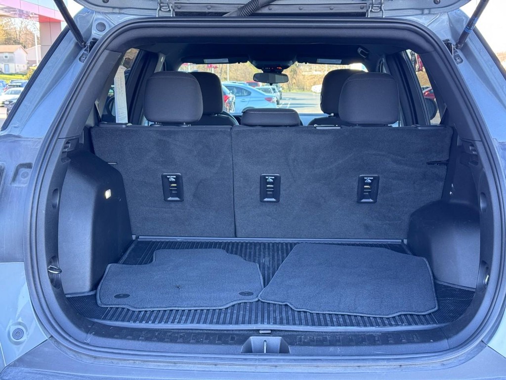 GMC Terrain Vehicle Image 4