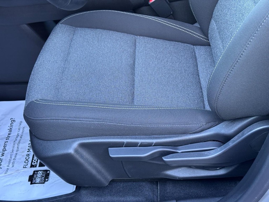 GMC Terrain Vehicle Image 16