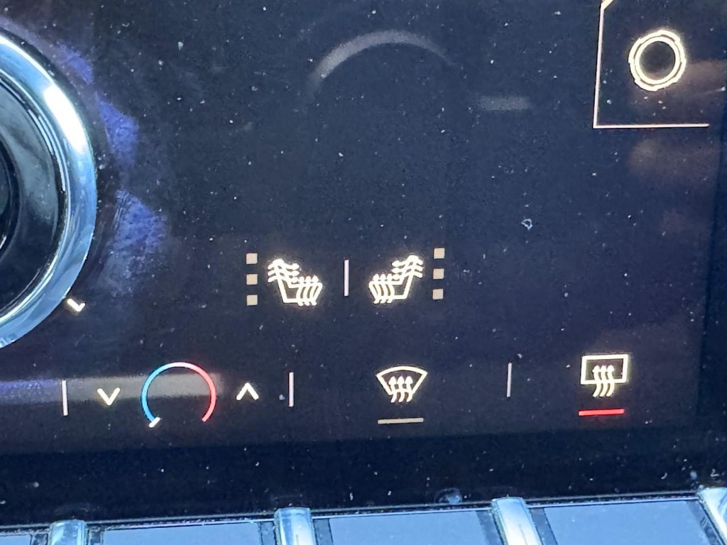 GMC Terrain Vehicle Image 22