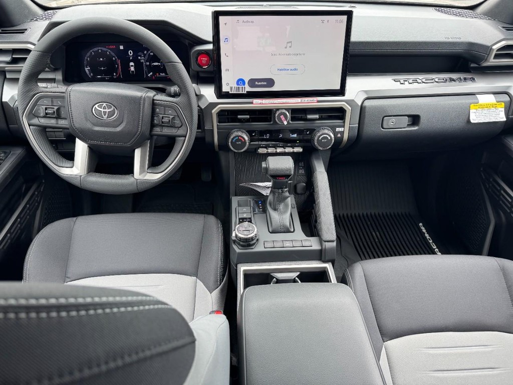 Toyota Tacoma 4WD Vehicle Image 6