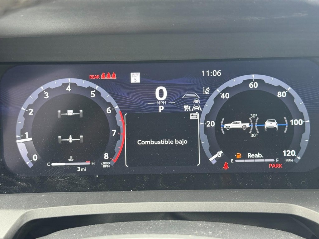 Toyota Tacoma 4WD Vehicle Image 13