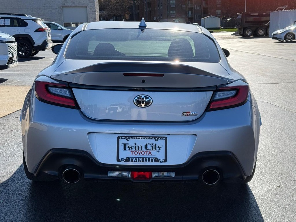 Toyota GR86 Vehicle Image 5