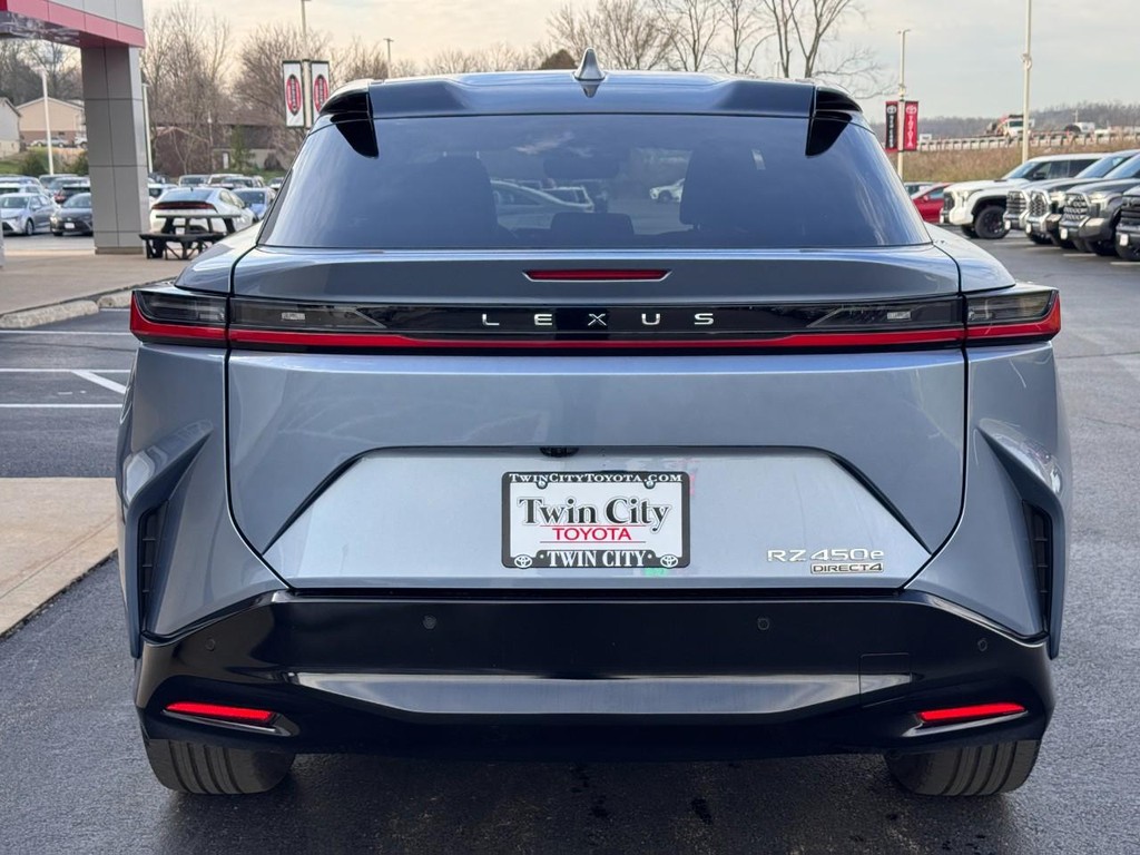 Lexus RZ Vehicle Image 4