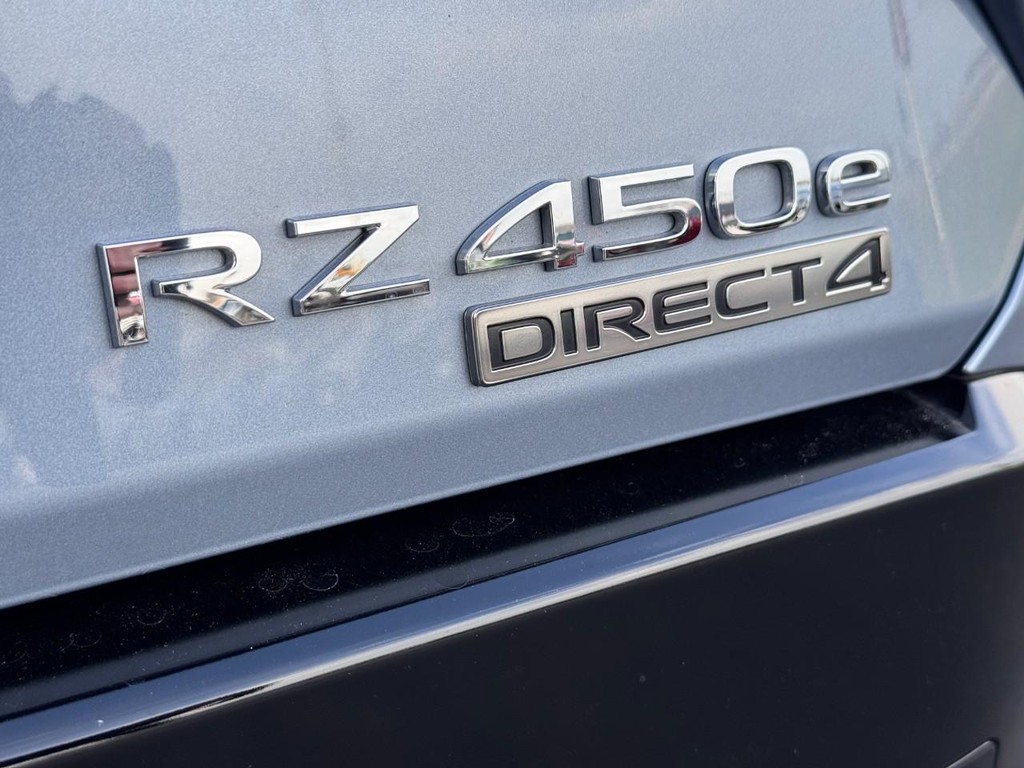 Lexus RZ Vehicle Image 5