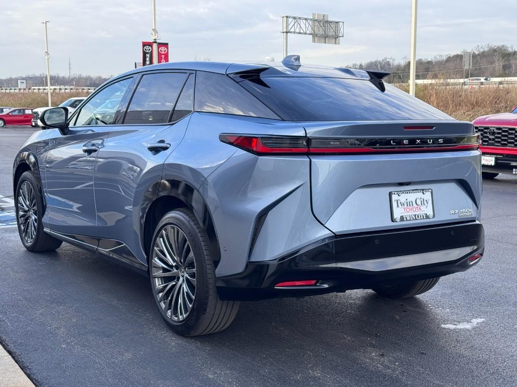 Lexus RZ Vehicle Image 6