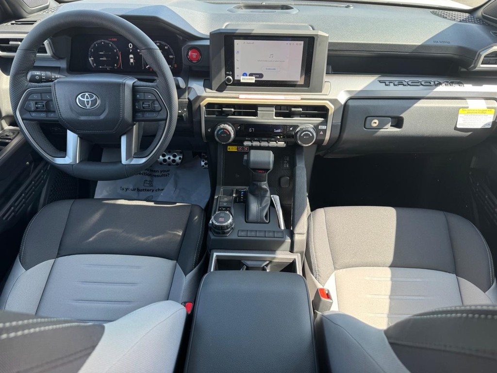 Toyota Tacoma 4WD Vehicle Image 7