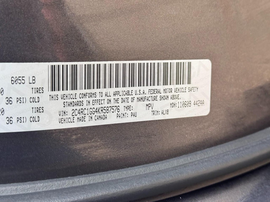 Chrysler Pacifica Vehicle Image 27