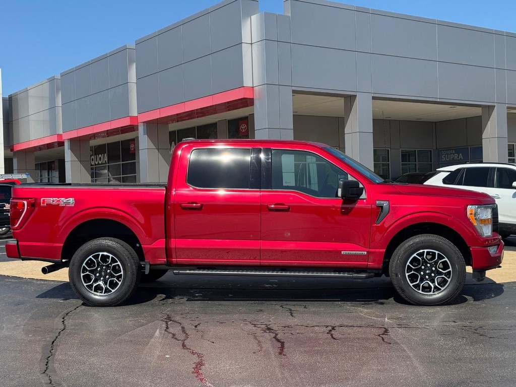 Ford F-150 Vehicle Full-screen Gallery Image 02