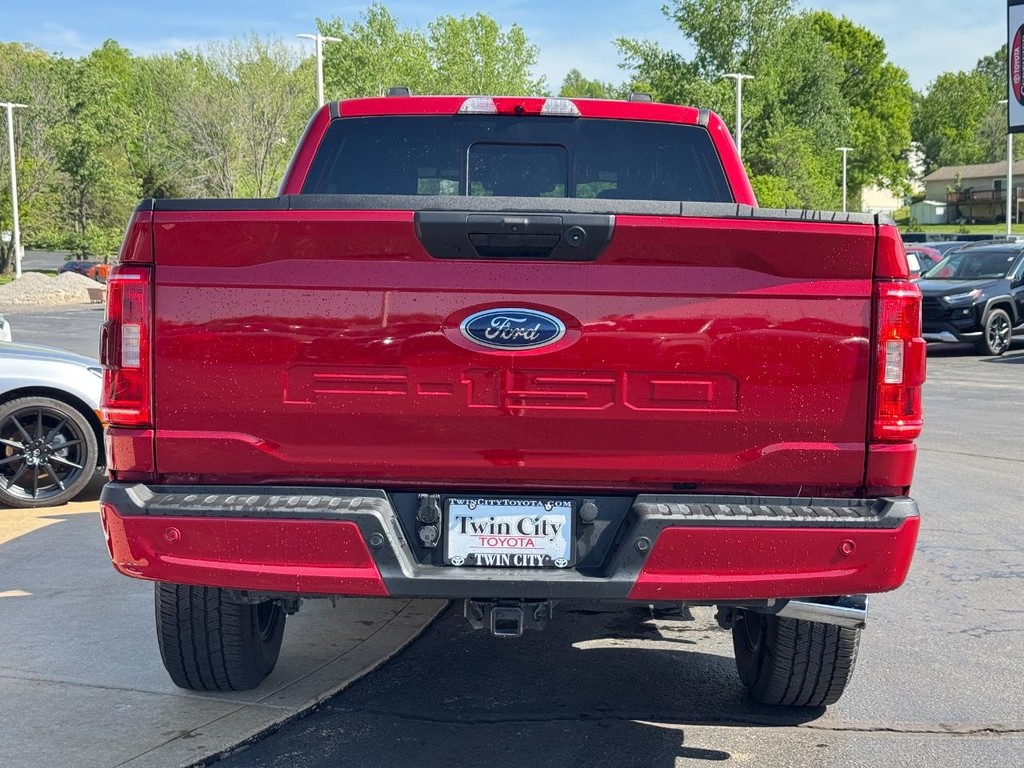 Ford F-150 Vehicle Full-screen Gallery Image 04