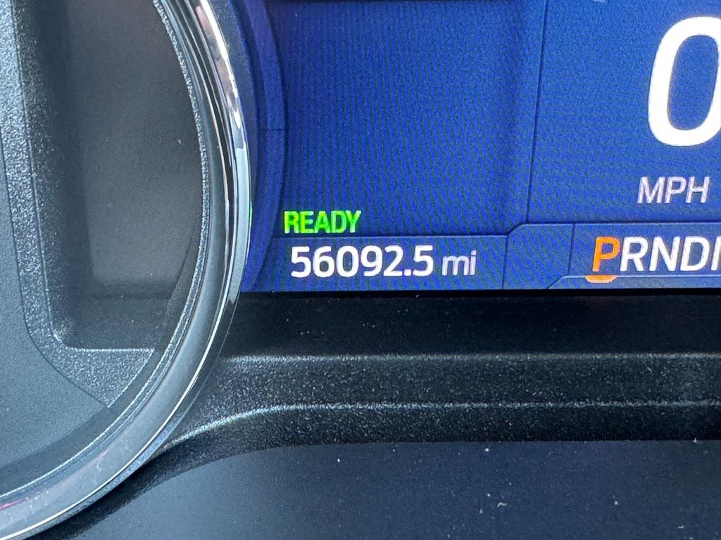 Ford F-150 Vehicle Full-screen Gallery Image 27