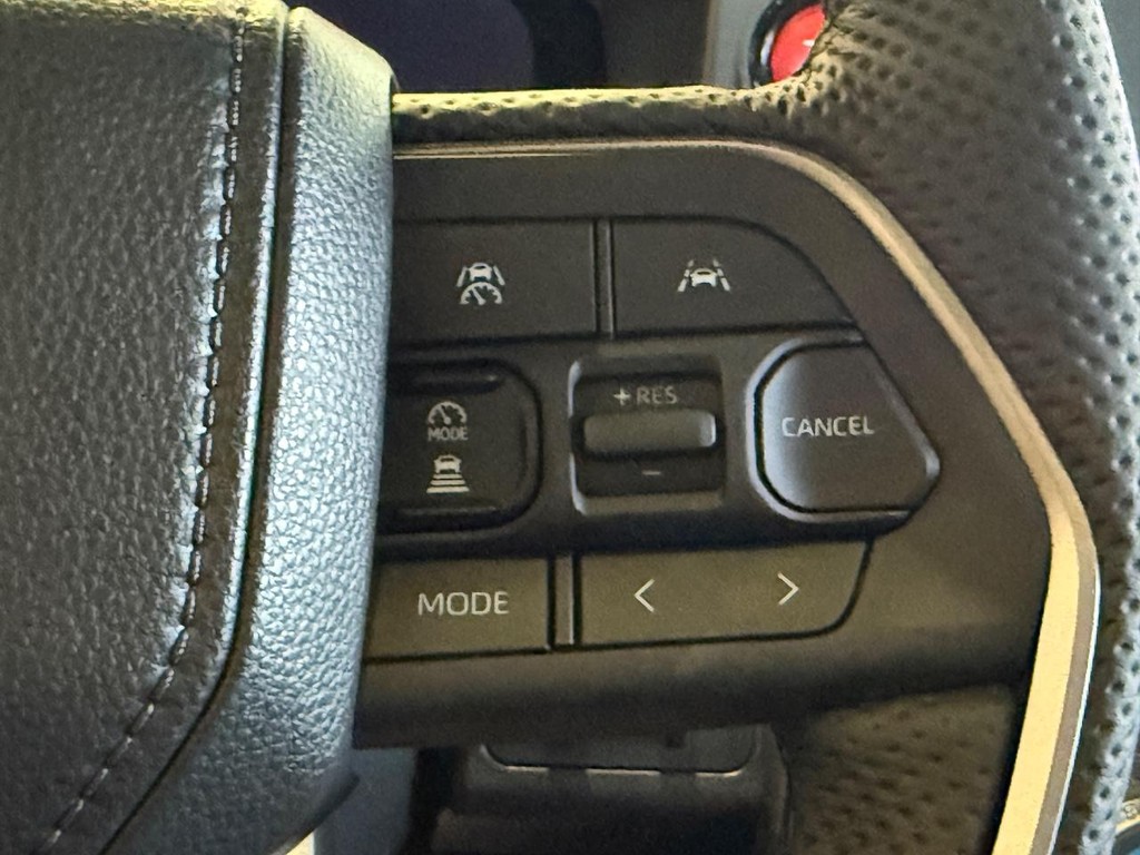 Toyota Tacoma 4WD Vehicle Image 11