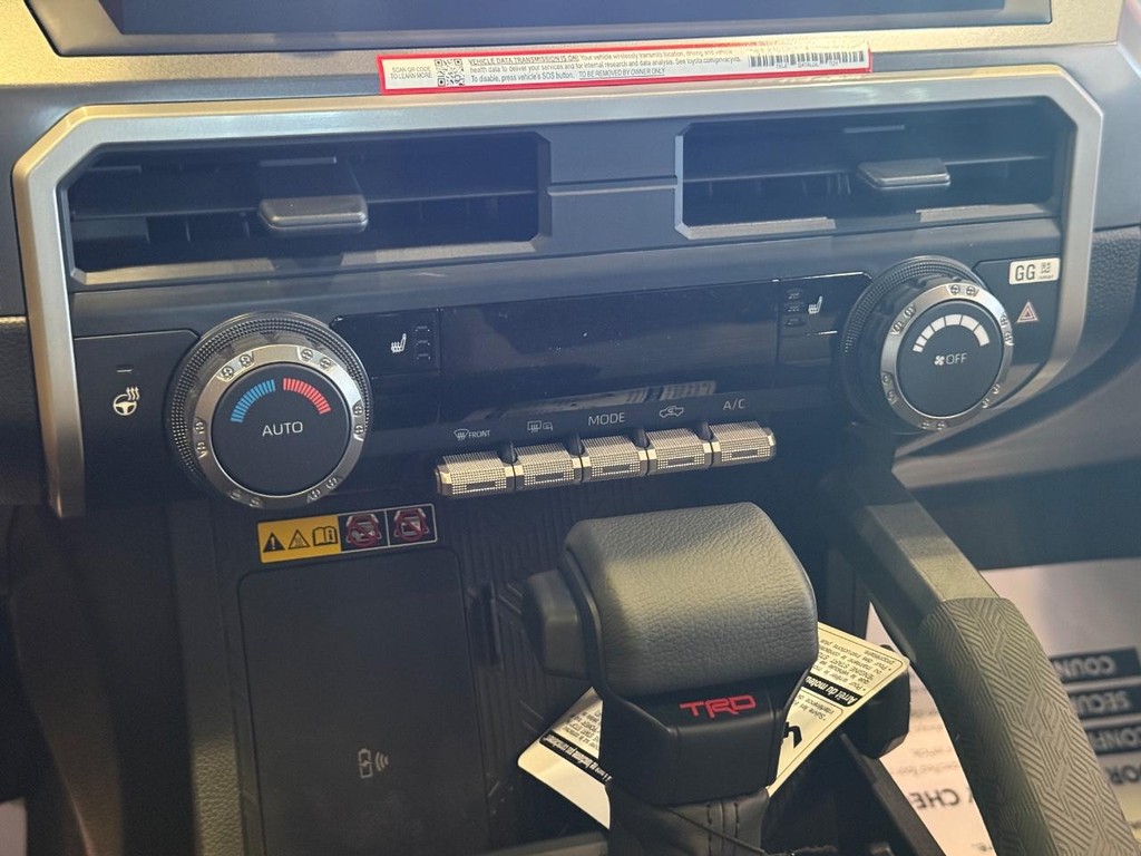 Toyota Tacoma 4WD Vehicle Image 14