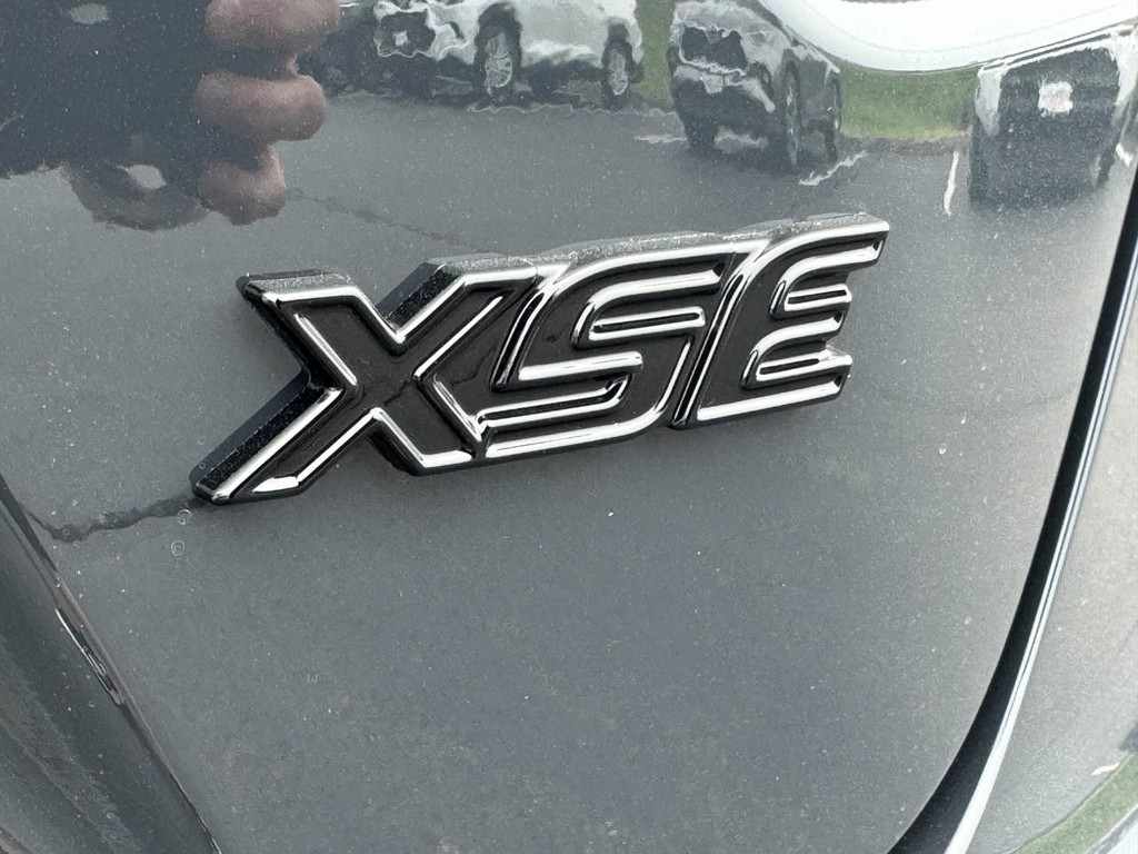 Toyota Corolla Vehicle Image 4