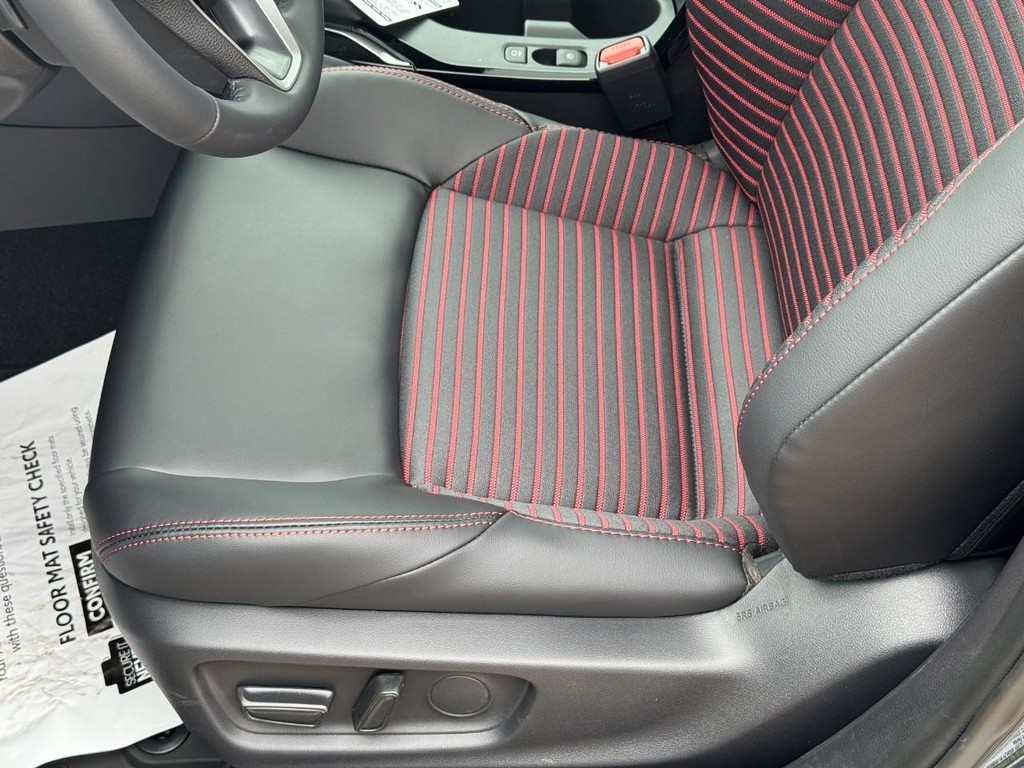 Toyota Corolla Vehicle Image 11