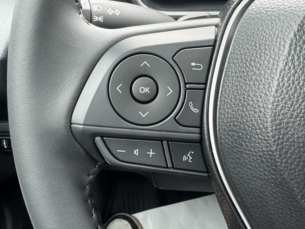 Toyota Corolla Vehicle Image 12