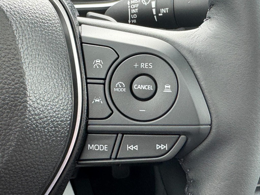 Toyota Corolla Vehicle Image 13