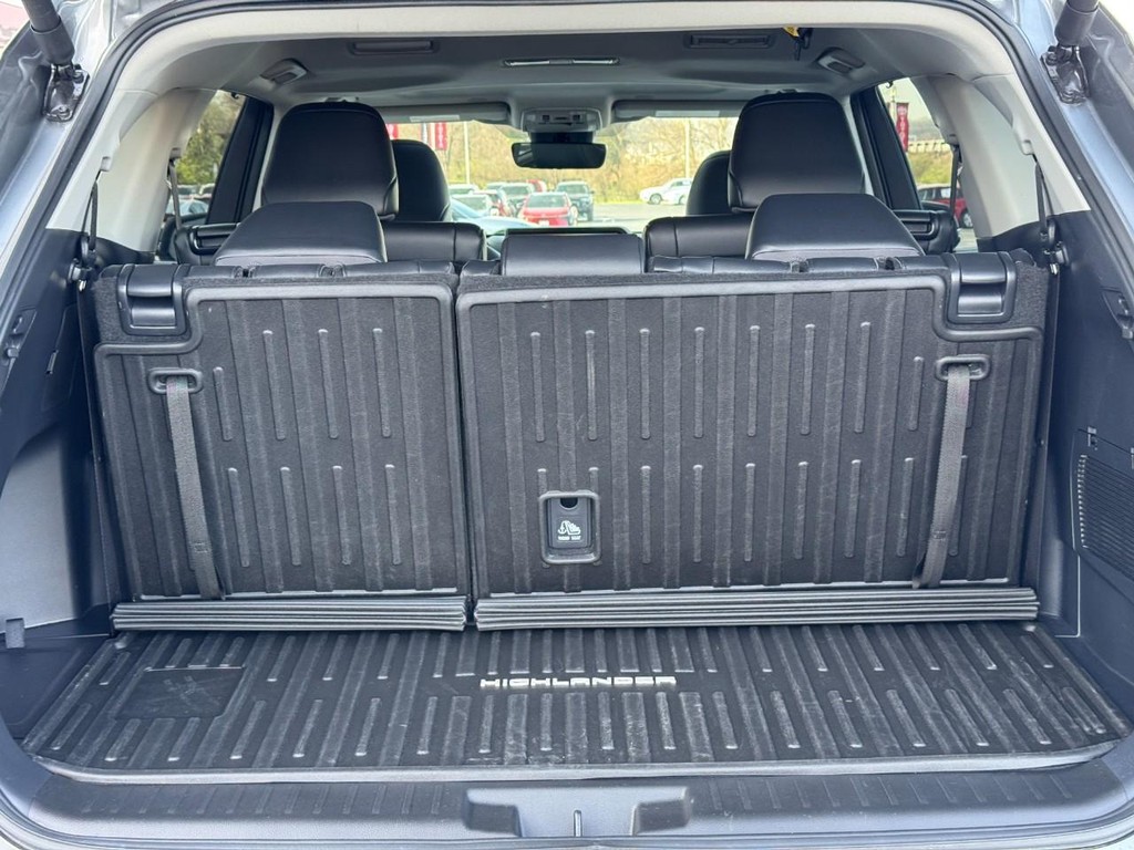 Toyota Highlander Vehicle Image 5