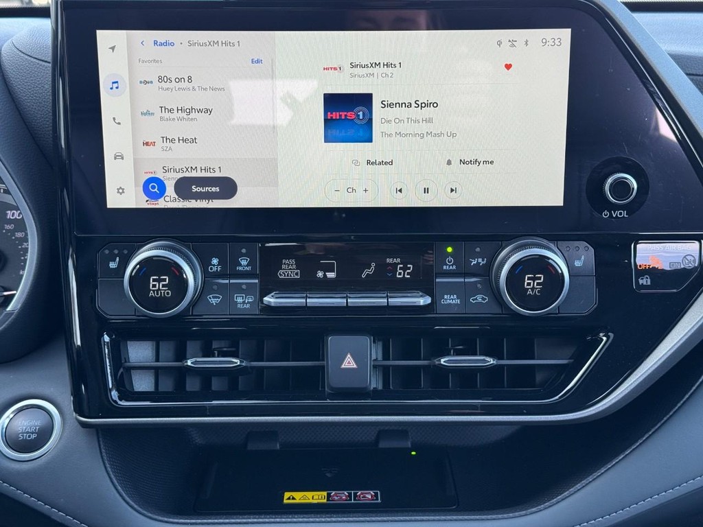 Toyota Highlander Vehicle Image 14