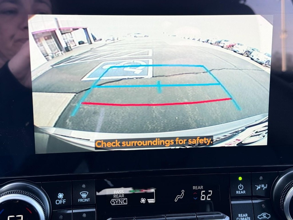 Toyota Highlander Vehicle Image 22