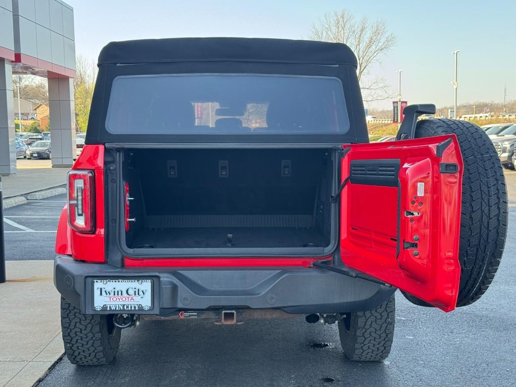 Ford Bronco Vehicle Image 4