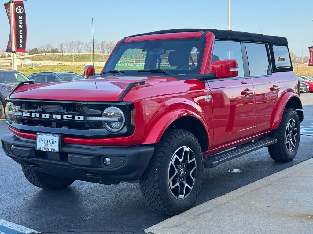 Ford Bronco Vehicle Image 9