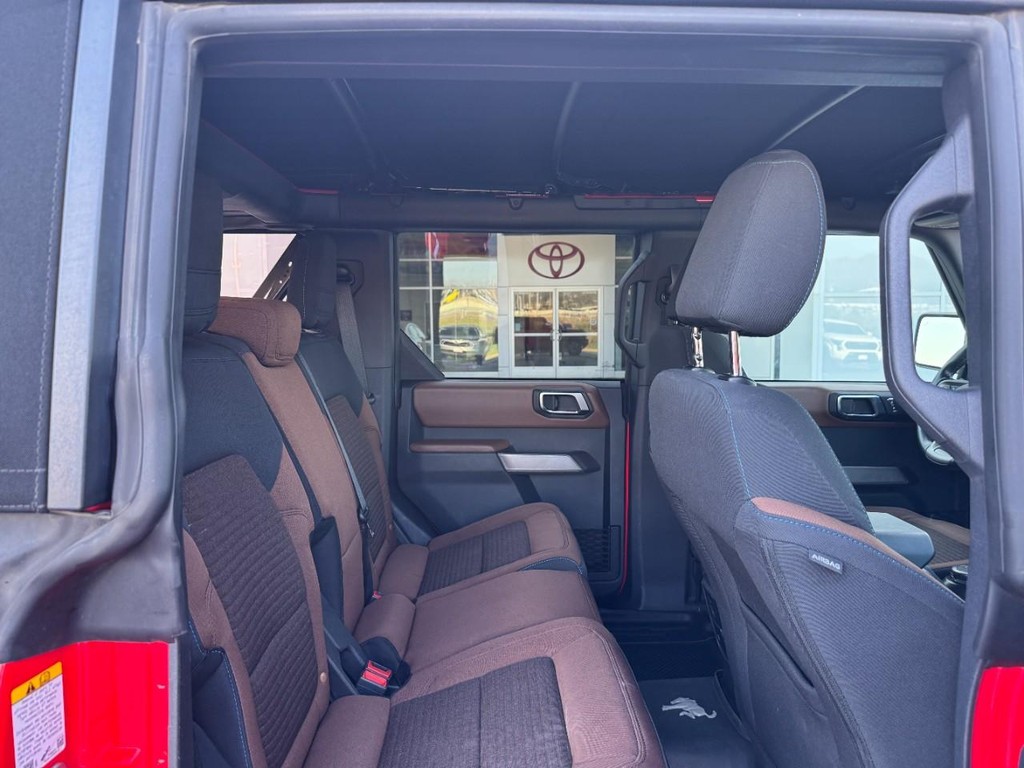 Ford Bronco Vehicle Image 11